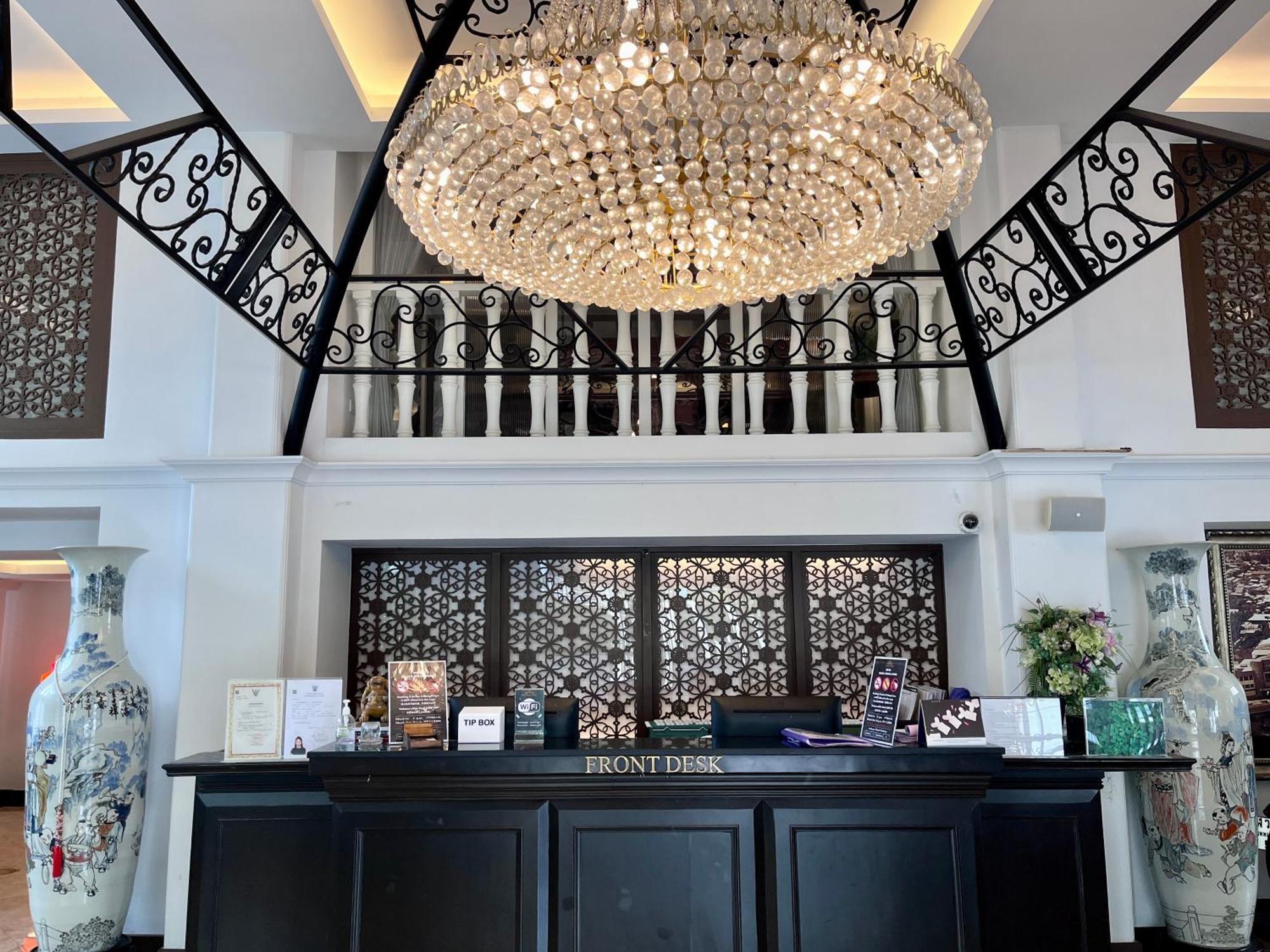 Siam Champs Elyseesi Unique Hotel Bangkok Ngoại thất bức ảnh
