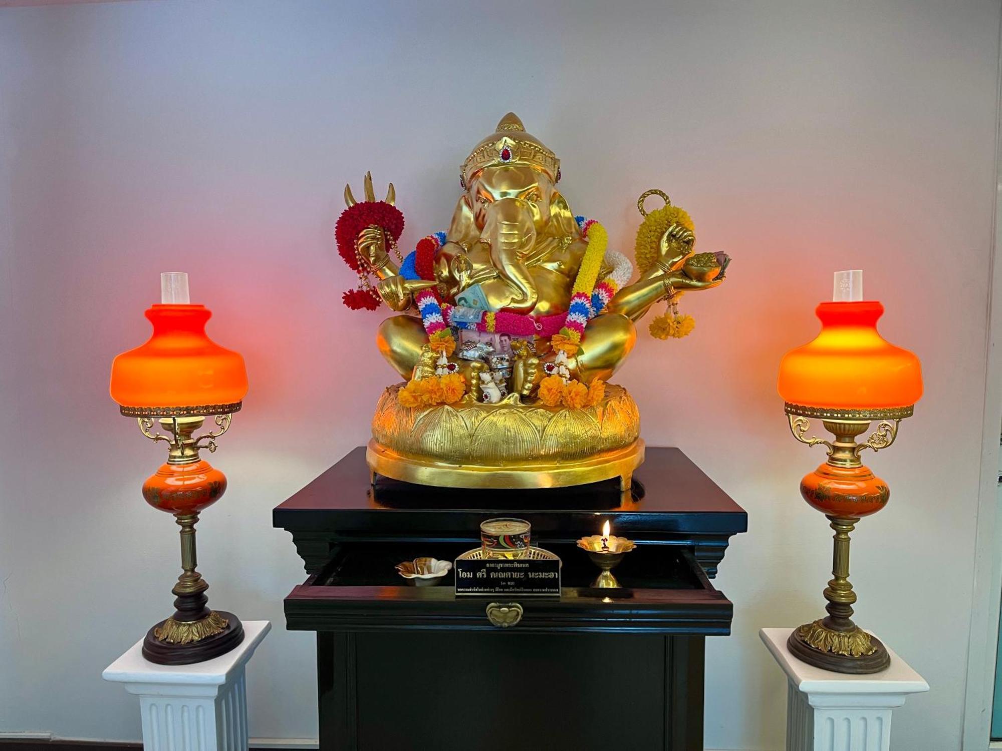 Siam Champs Elyseesi Unique Hotel Bangkok Ngoại thất bức ảnh
